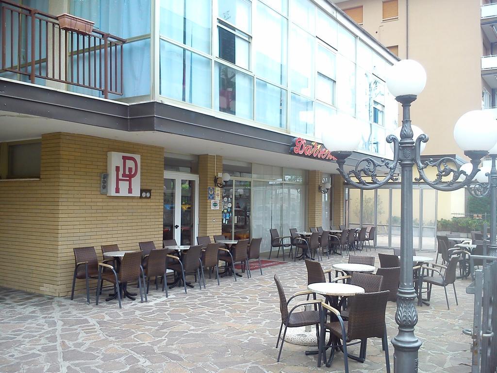 Hotel Darsena Cesenatico Exteriör bild