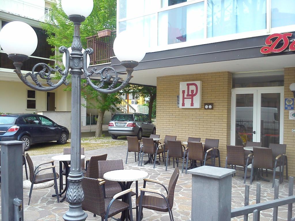 Hotel Darsena Cesenatico Exteriör bild