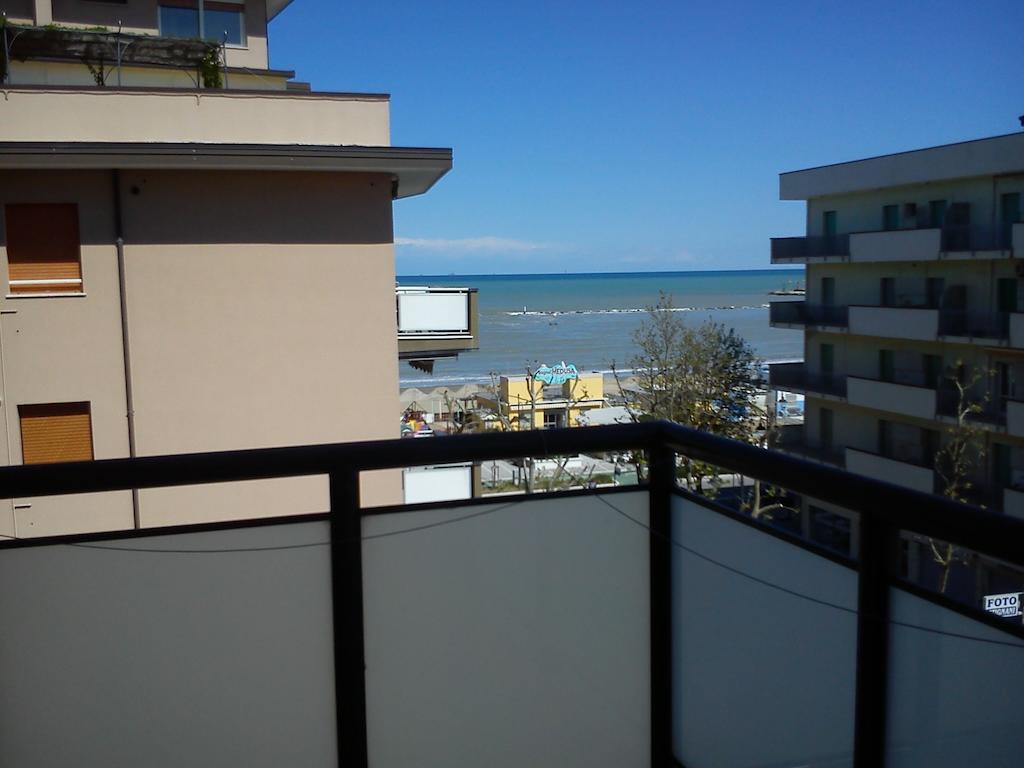 Hotel Darsena Cesenatico Exteriör bild